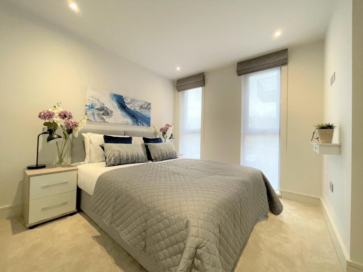 Spectacular 2 Bedroom Apartment In Great Location Sheffield Buitenkant foto