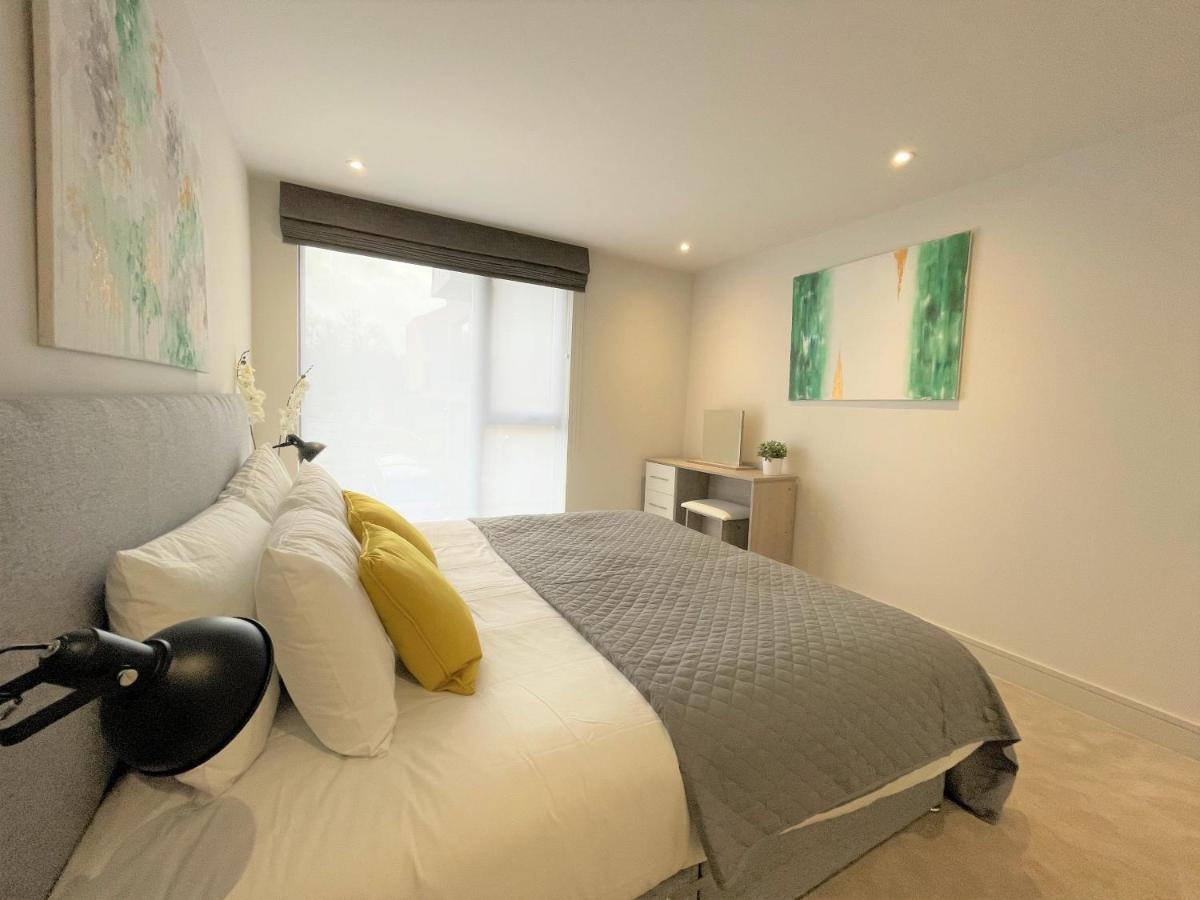 Spectacular 2 Bedroom Apartment In Great Location Sheffield Buitenkant foto